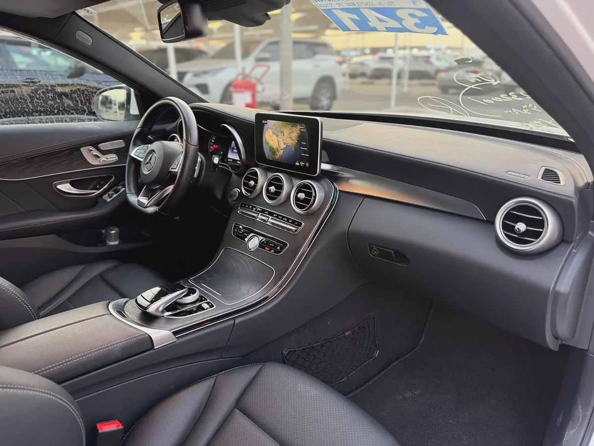 MERCEDES C 200 - AMG PACKAGE - 2015 - 51,000 kms  - JAPANESE SPEC-7-7