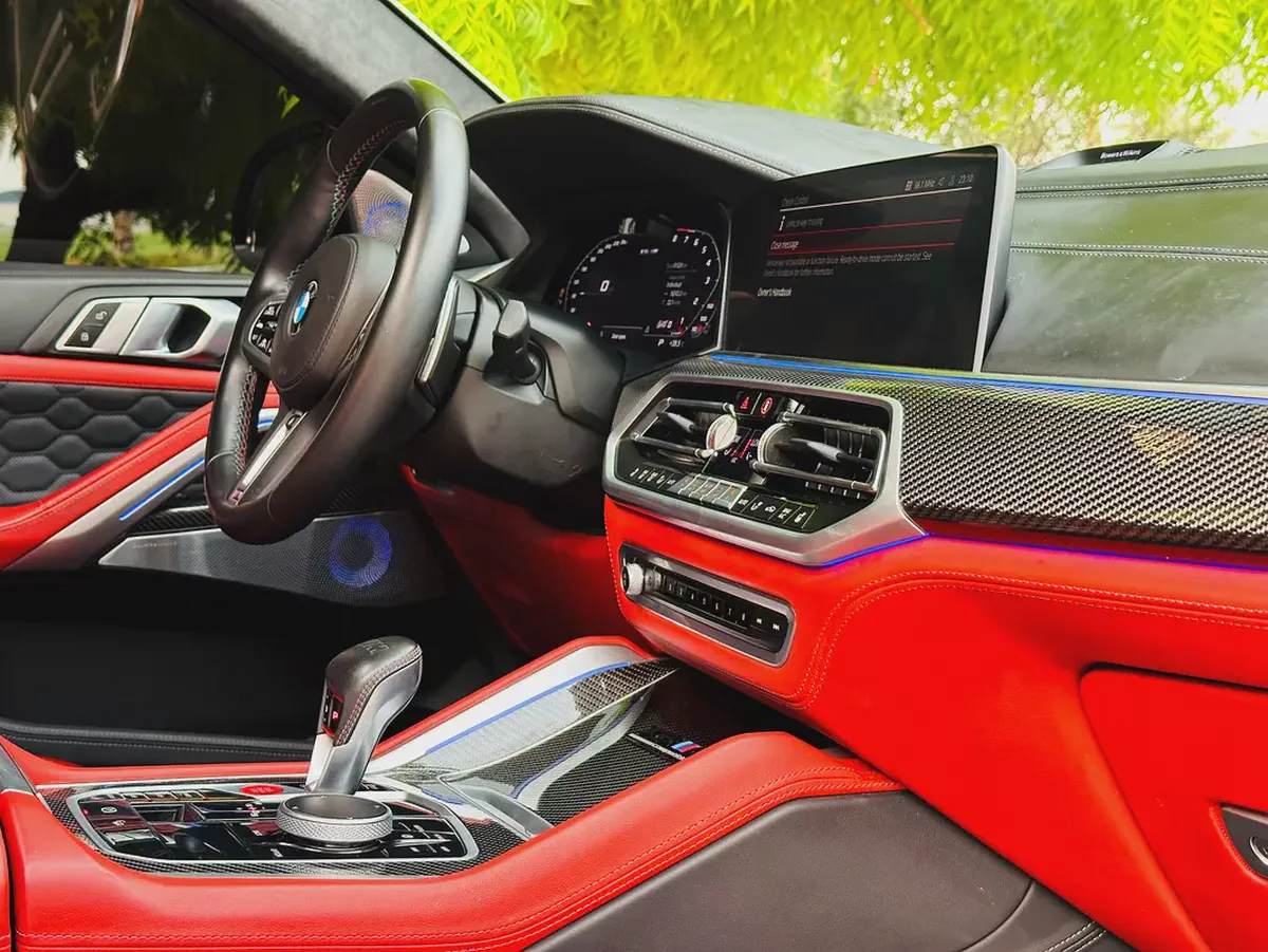 BMW X6 M COMPETITION FREE ACCIDENT UNDER WARRANTY-12-12