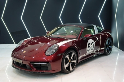 Porsche 911 Targa 4S Heritage Design Edition 2021-3