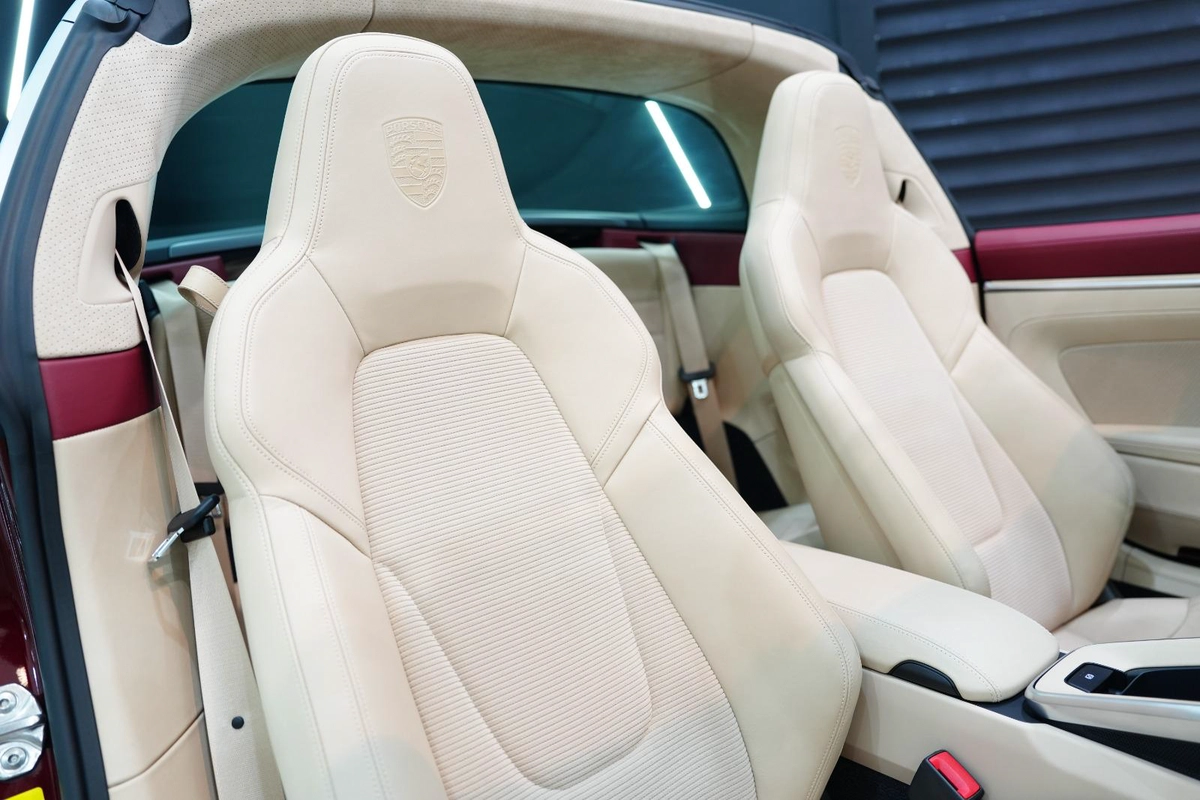 Porsche 911 Targa 4S Heritage Design Edition 2021-9-9