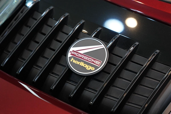 Porsche 911 Targa 4S Heritage Design Edition 2021