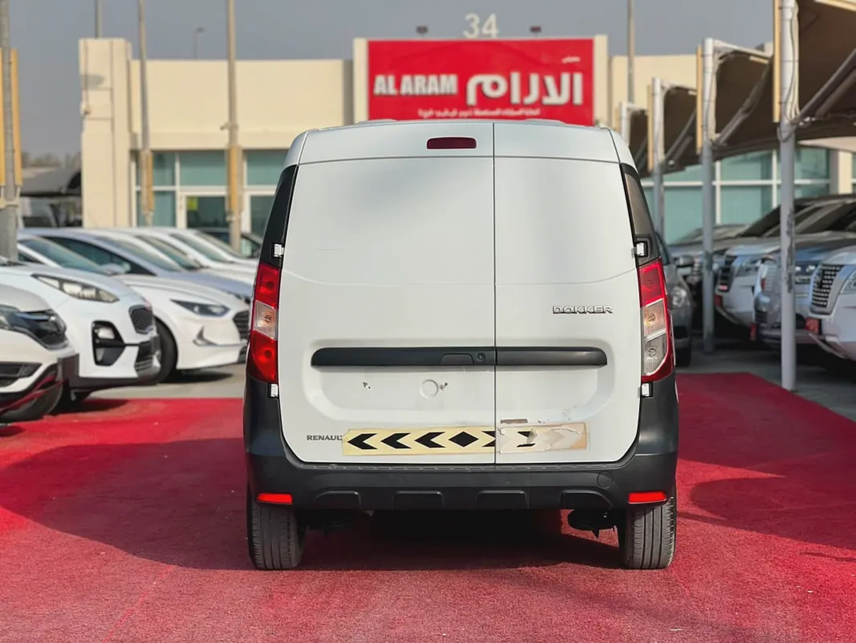 2022 Renault Dokker | Manual | Van | GCC | Orginal Paint | Ref#1153-4-4