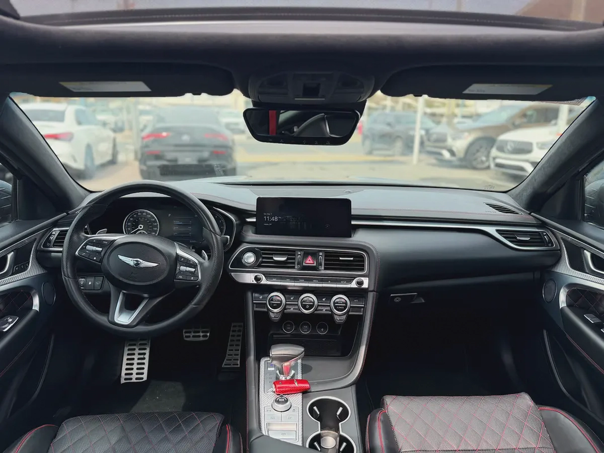 Offer for new car Genesis g70 3.3t TERBO full option-17-17