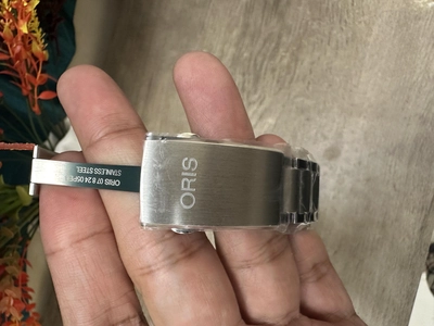 ORIS Aquis Date-4