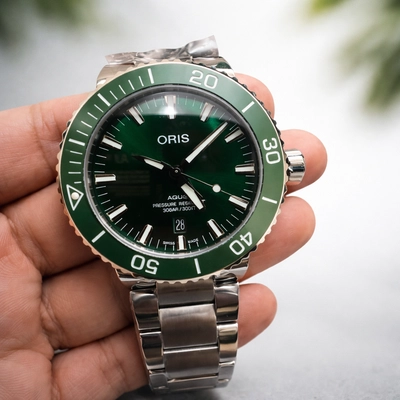 ORIS Aquis Date-0