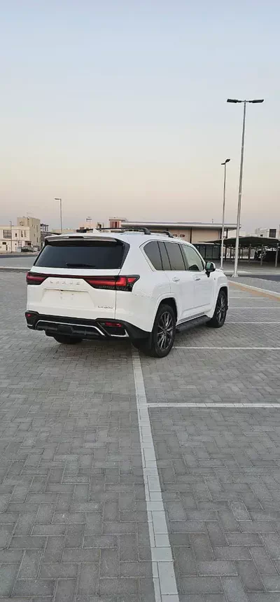 2023 Lexus LX 600 F Sport - American Specs - Pristine Condition-6