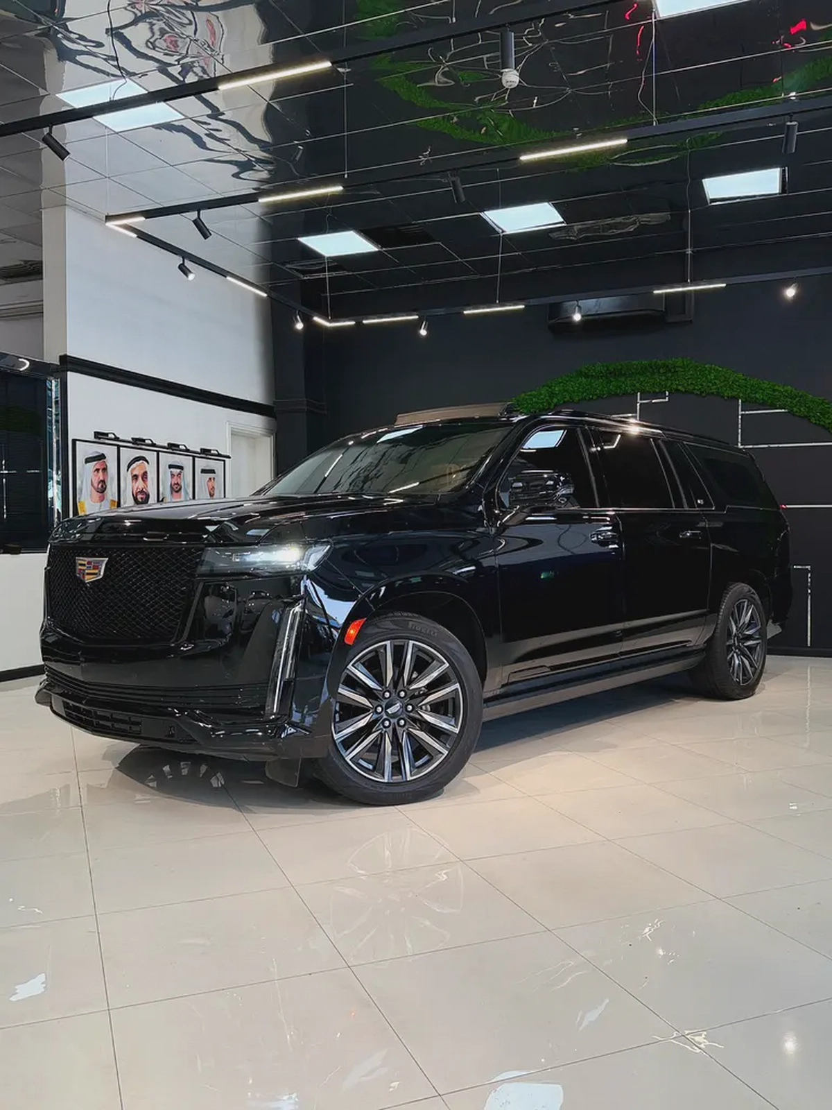 2021 Cadillac Escalade ESV Platinum | GCC Specs | Pristine Condition-2-2