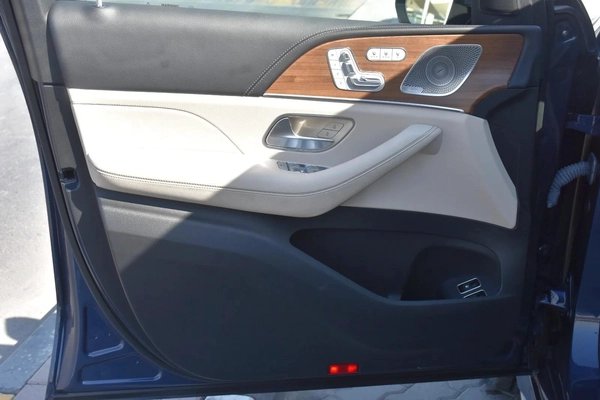MERCEDES BENZ GLE450E ( HYBRID ) 2024 | BLUE