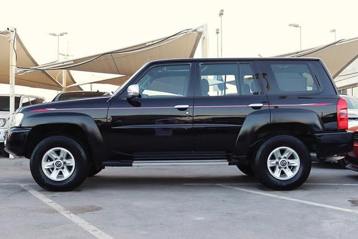 Nissan VTC Safari 2022 Full Option-8-8