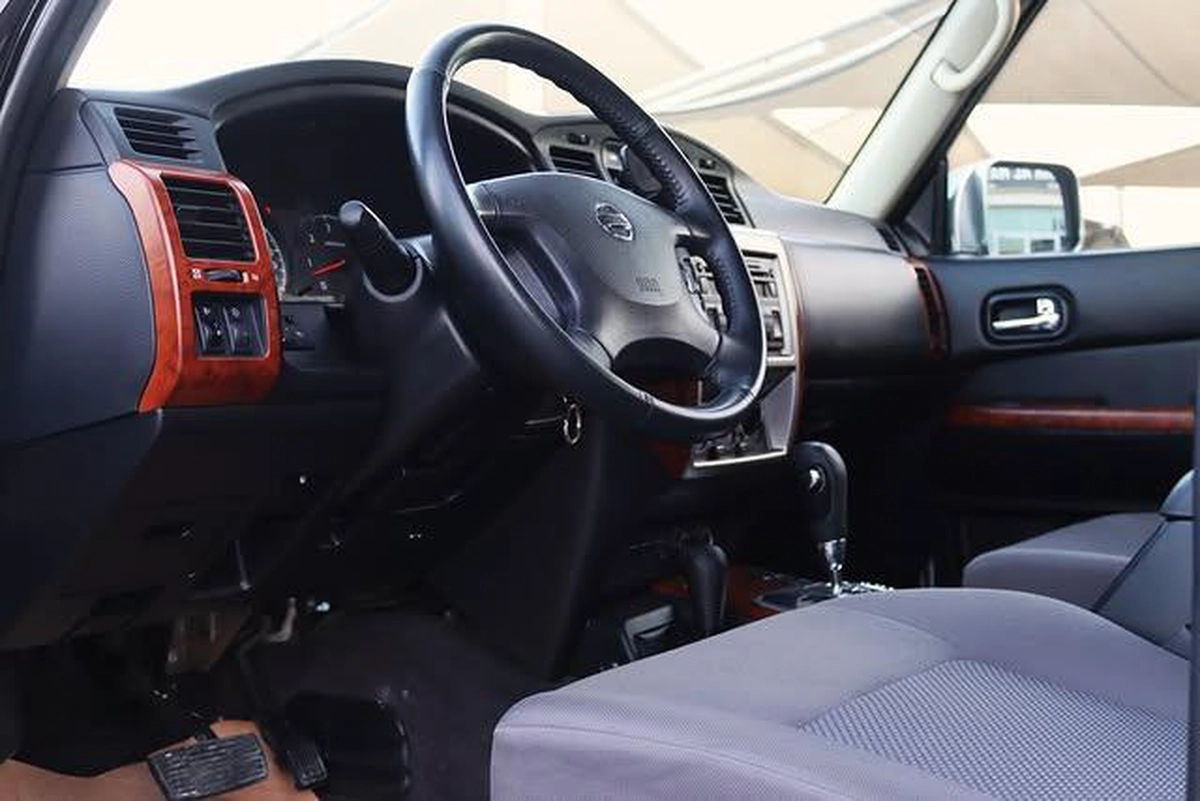 Nissan VTC Safari 2022 Full Option-5-5