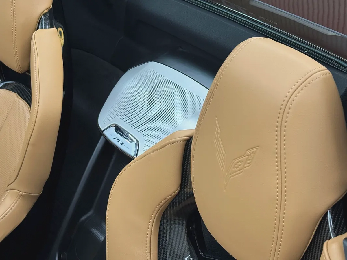 2023 Chevrolet Corvette Stingray GCC Specs - Like New!-8-8