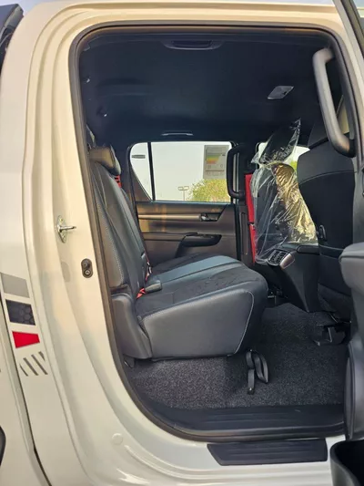 Toyota Hilux GR SPORT EXL || 2.8L DIESEL V4 | DRIVER PWR SEAT WITH LEATHER SEATS | 360*CAMERA (CODE # HDGRO)-15