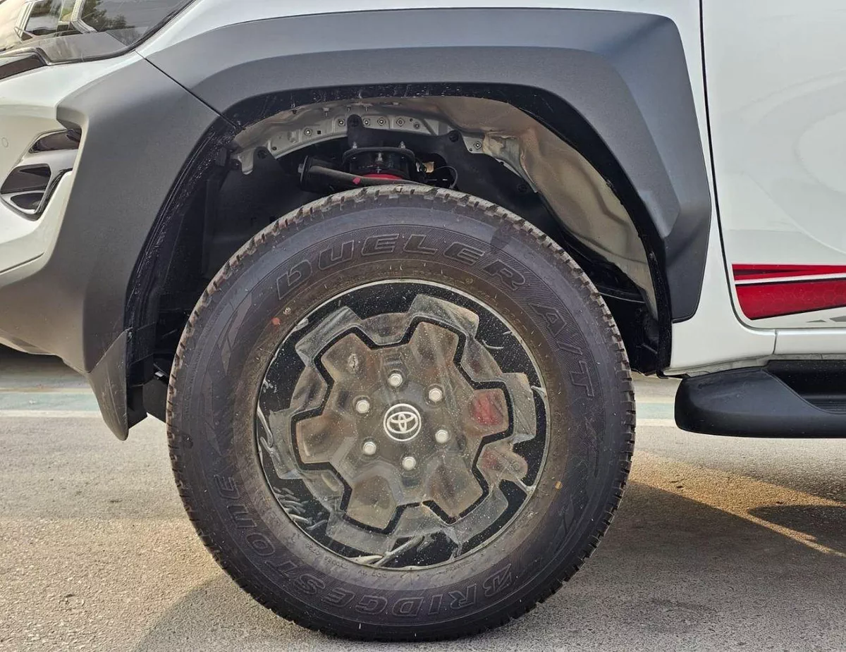 Toyota Hilux GR SPORT EXL || 2.8L DIESEL V4 | DRIVER PWR SEAT WITH LEATHER SEATS | 360*CAMERA (CODE # HDGRO)-11-0