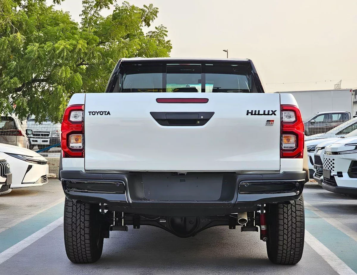 Toyota Hilux GR SPORT EXL || 2.8L DIESEL V4 | DRIVER PWR SEAT WITH LEATHER SEATS | 360*CAMERA (CODE # HDGRO)-5-0