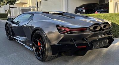 2024 Lamborghini Revuelto-0