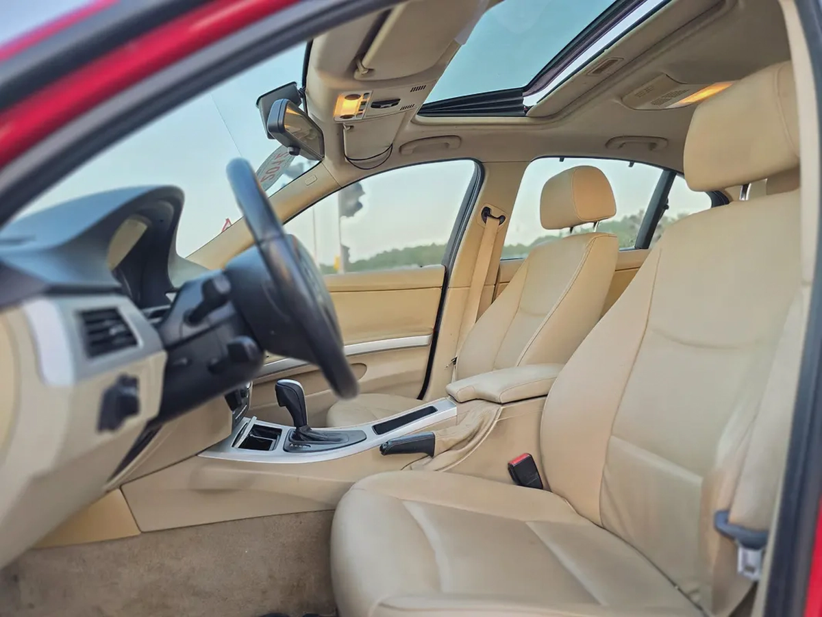 BMW 316 I 2012 GCC-10-10