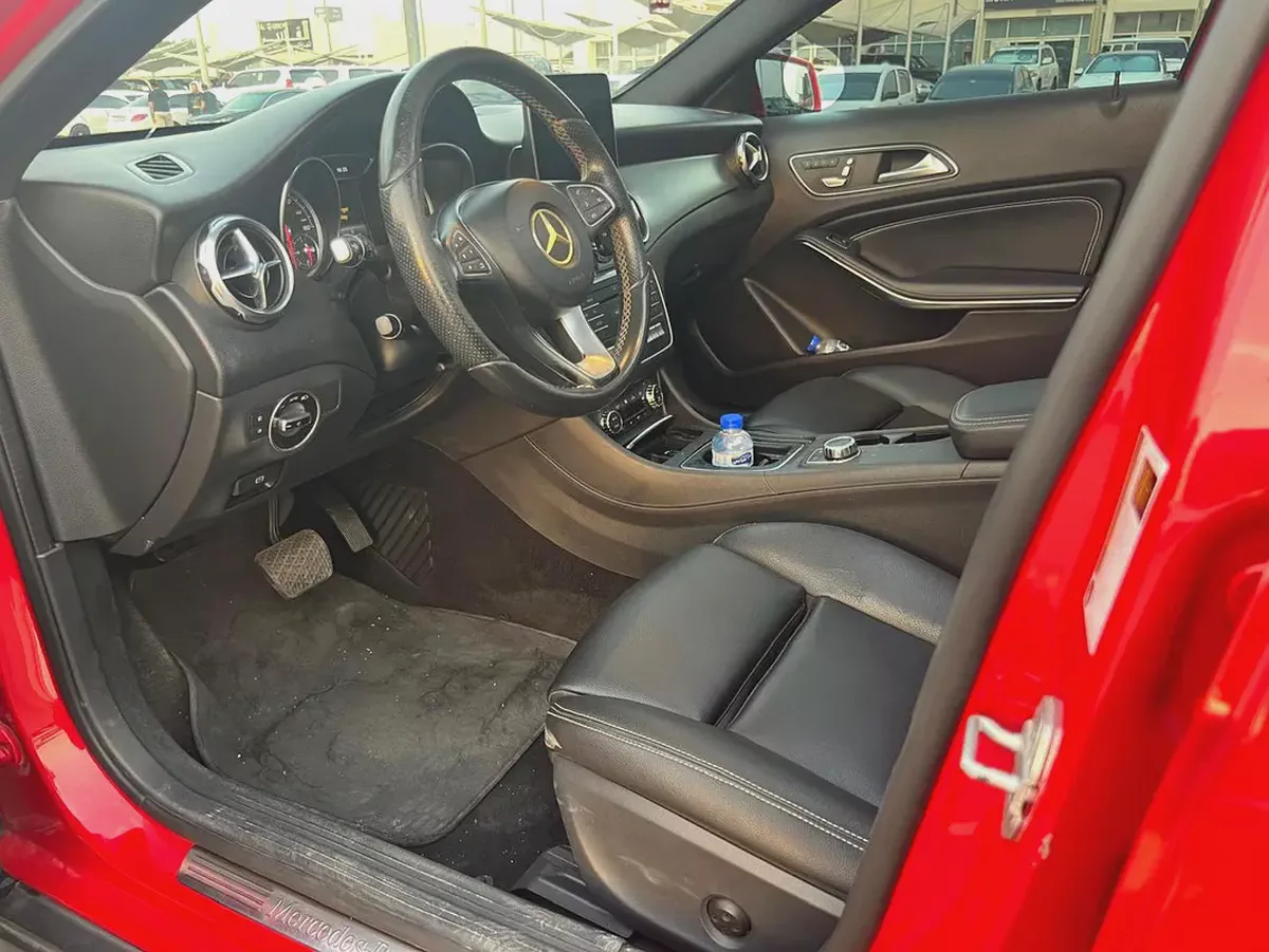 Mercedes-Benz GLA 250 2018 - American Specs-14-14