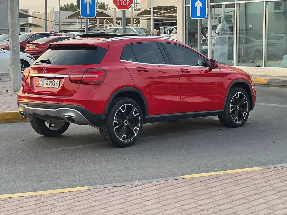 Mercedes-Benz GLA 250 2018 - American Specs-4-4