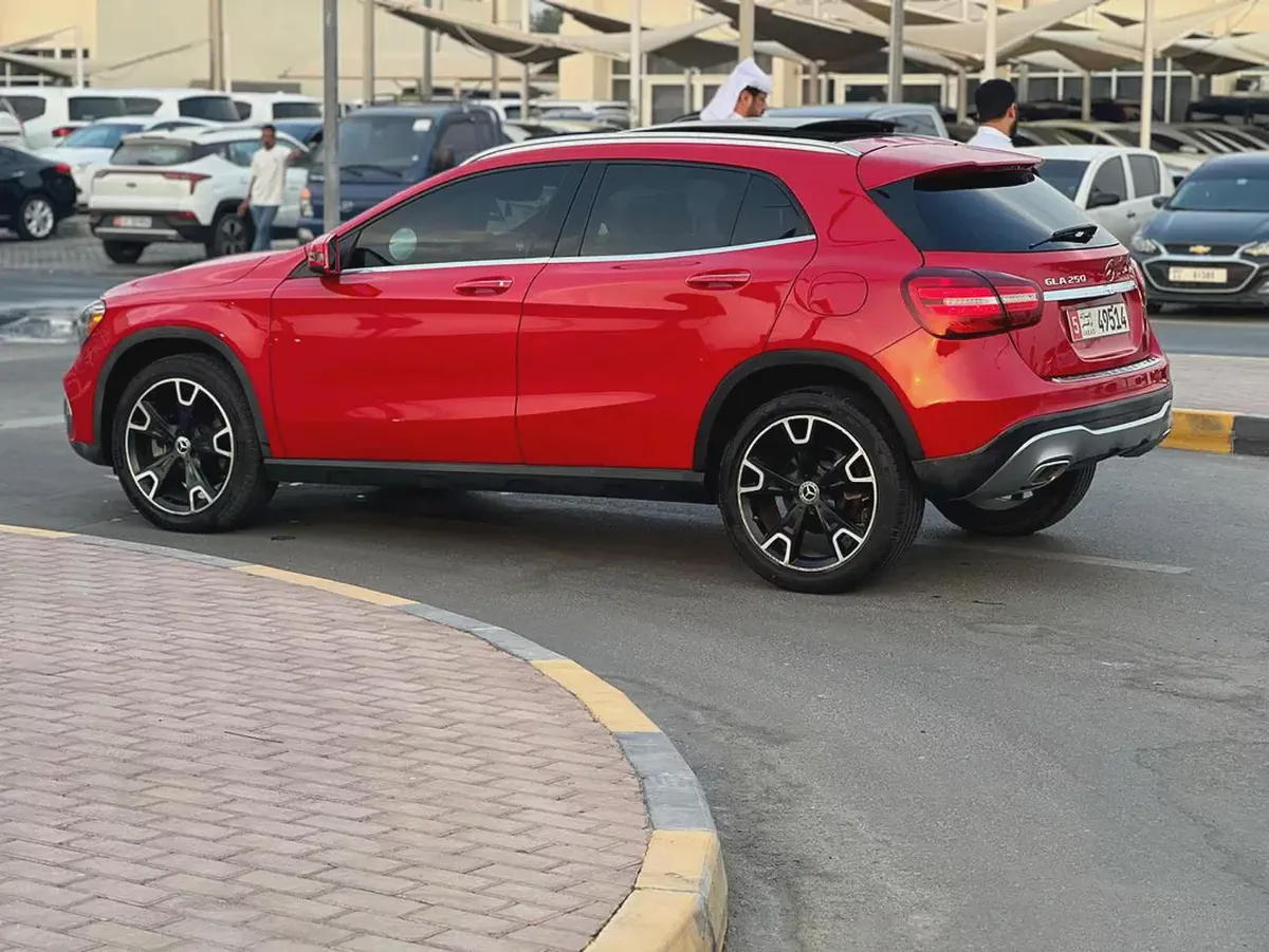 Mercedes-Benz GLA 250 2018 - American Specs-8-8