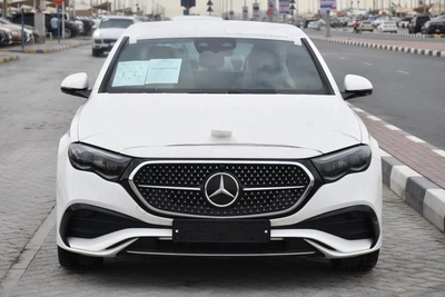 MERCEDES BENZ E300 AMG 4MATIC 2026 | WHITE-1