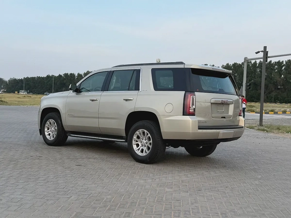 GCC Specs 2015 GMC Yukon SLE - Well Maintained