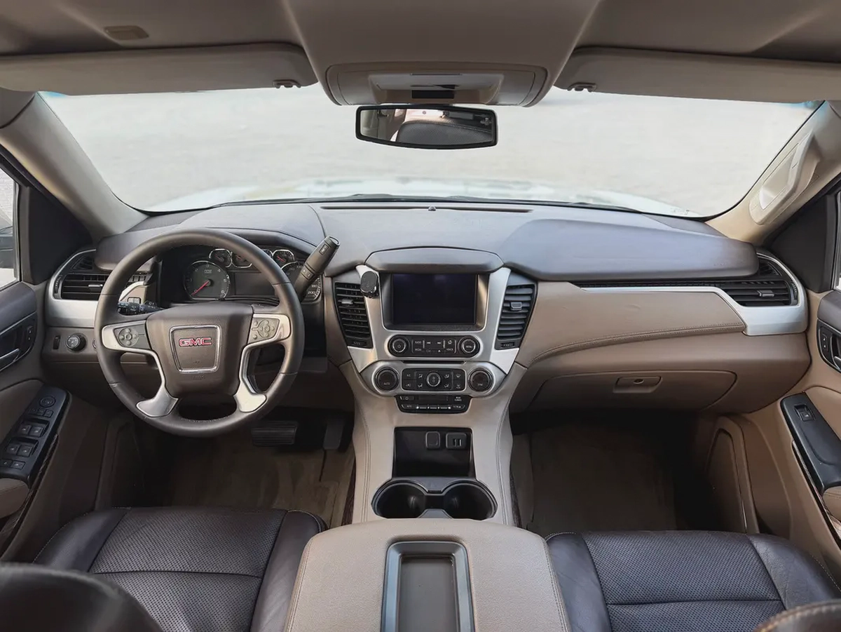 GCC Specs 2015 GMC Yukon SLE - Well Maintained-17-17
