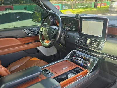 Lincoln Navigator 2018 GCC Specs - Pristine Condition - Orginal paint - FSH - Accident free-6