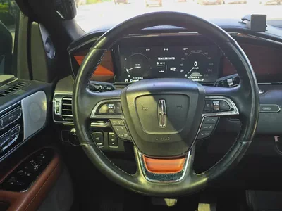 Lincoln Navigator 2018 GCC Specs - Pristine Condition - Orginal paint - FSH - Accident free-8