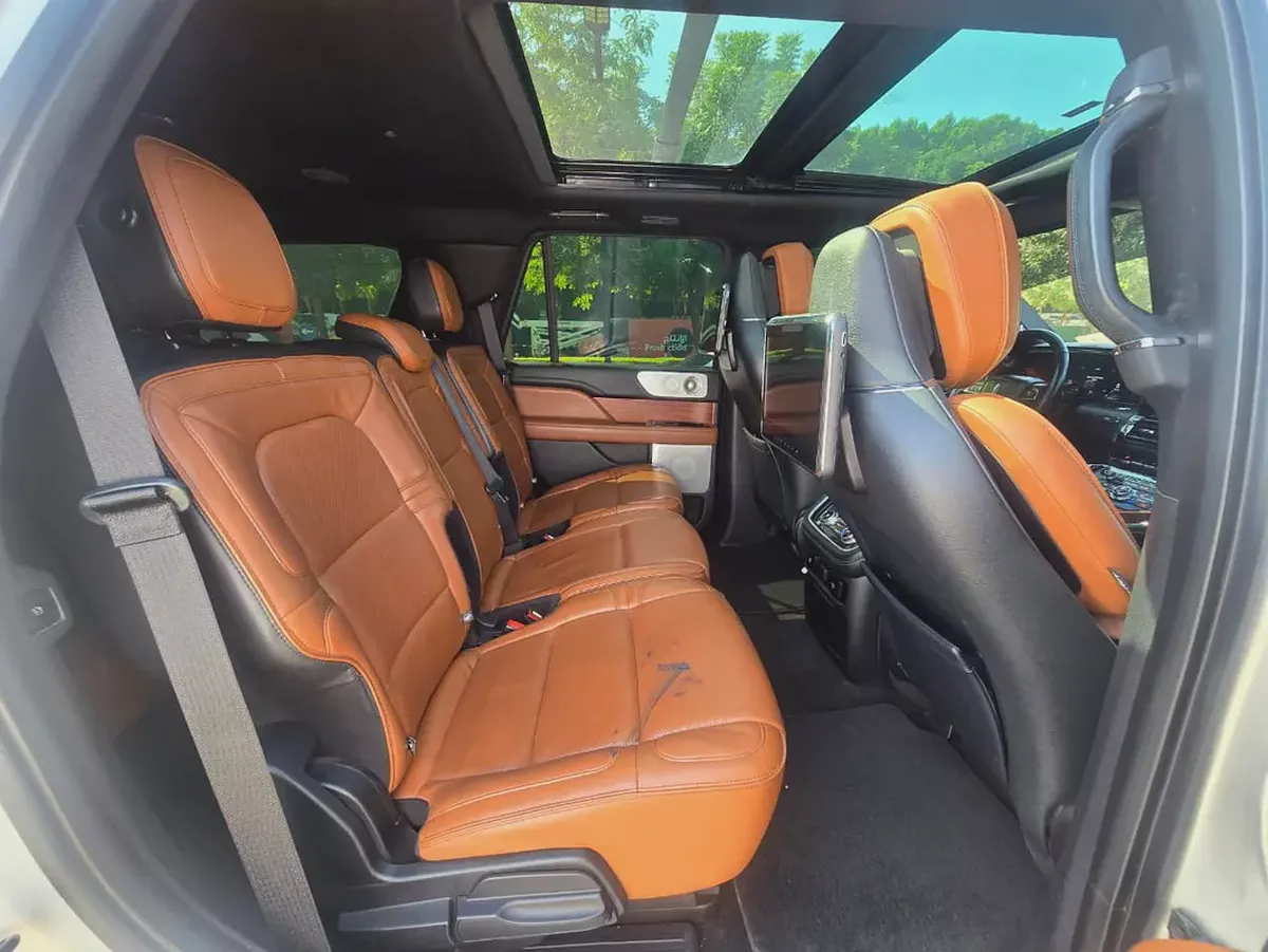 Lincoln Navigator 2018 GCC Specs - Pristine Condition - Orginal paint - FSH - Accident free-14-14