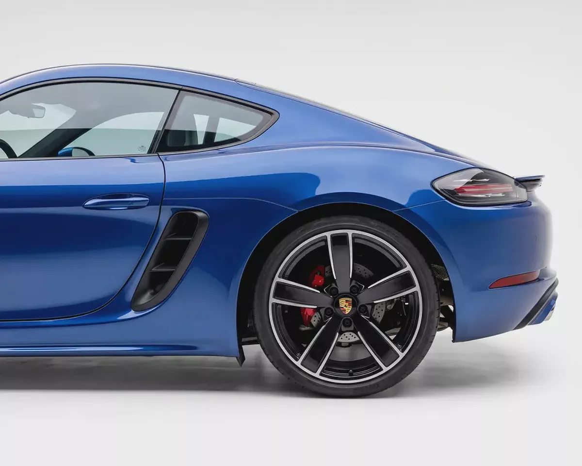 Porsche 718 Cayman GTS 2020 | 2 Keys | AED 6,169 / Monthly-5-5
