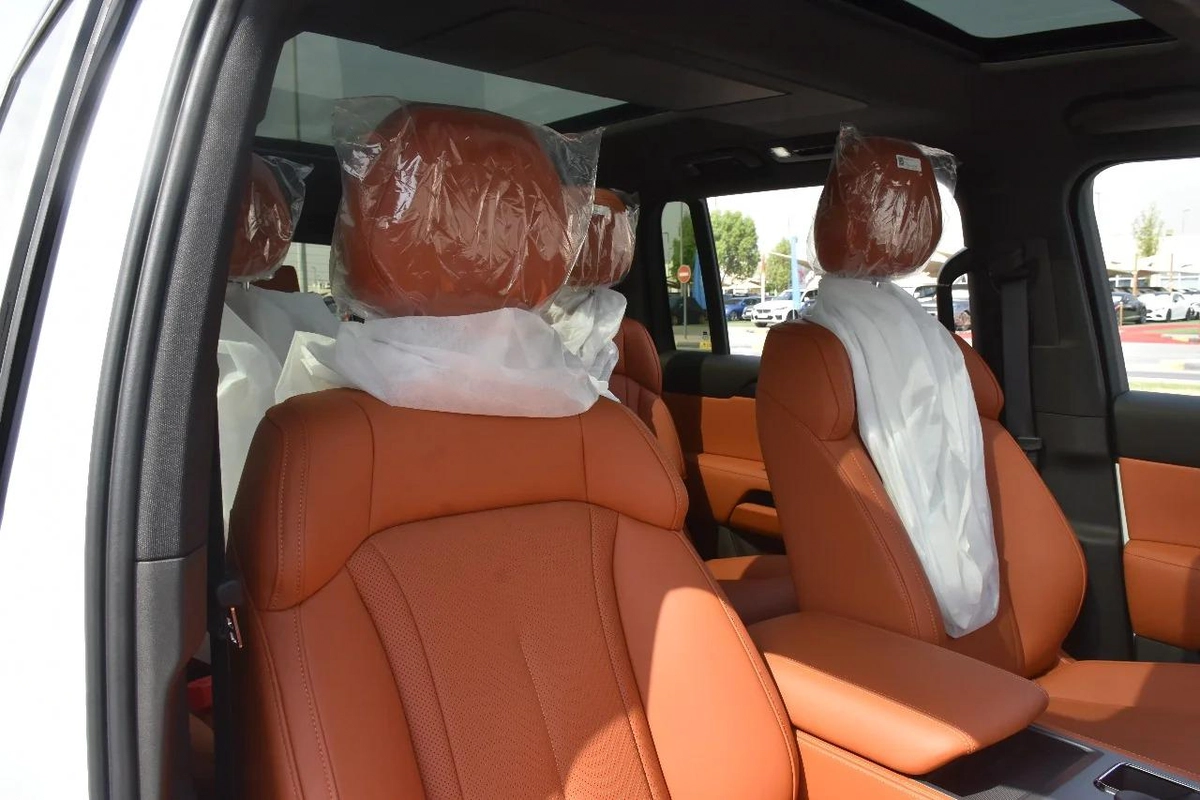 ROX 01 7 SEATS PHEV 2025 | WHITE-10-10