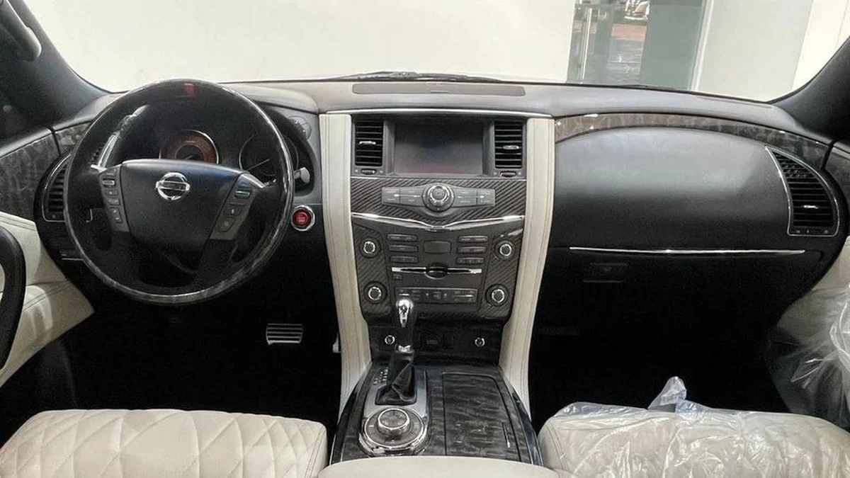 Nissan Patrol Nismo 5.6L -8CYL 428HP ORIGINAL NISMO EXCELLENT CONDITION