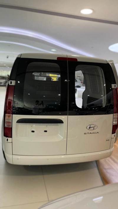 Hyundai staria 2026 3 Seaters Export Only-0