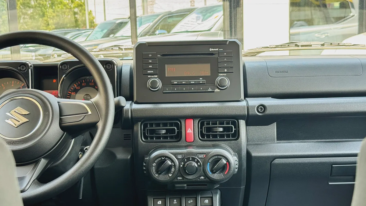 Suzuki Jimny GL Manual Transmission GCC Specs 2026 Brand New 1.5L 4 Cylinders