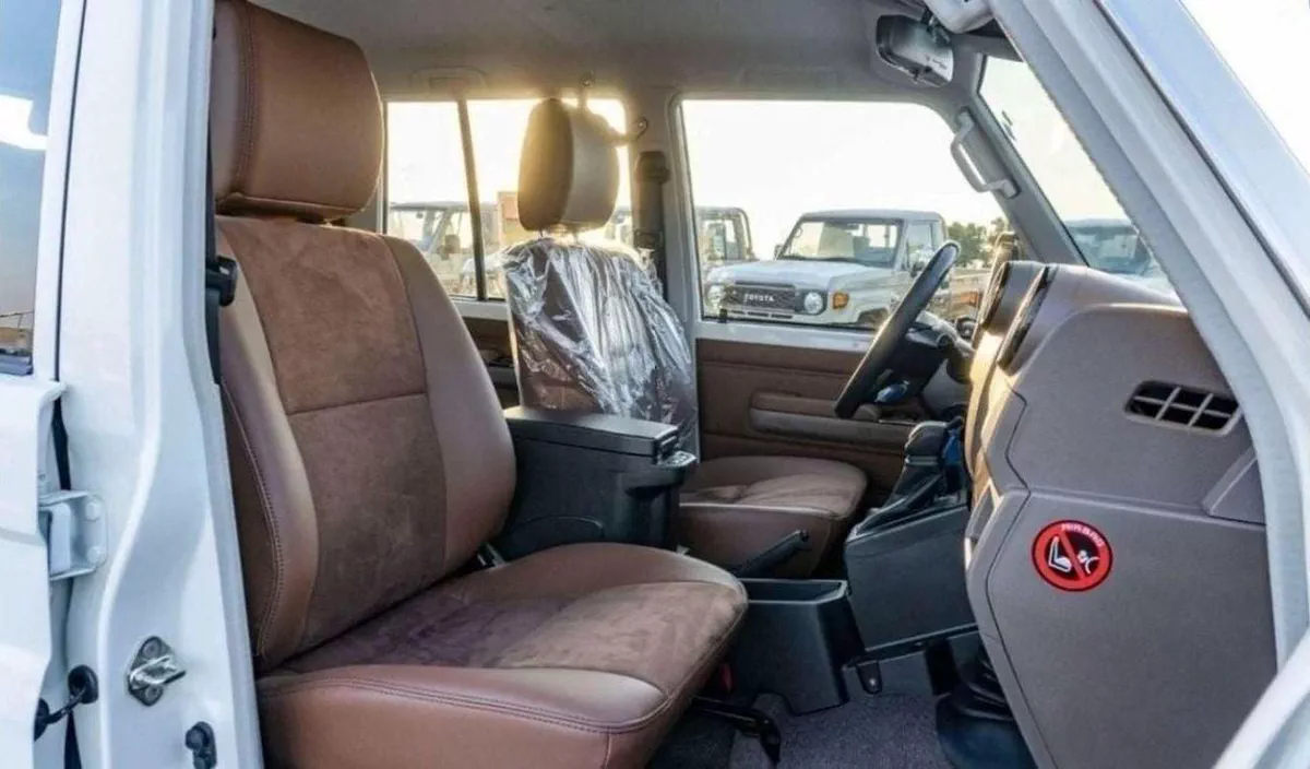 Toyota Land Cruiser 70 LC76 LX LX 2.8L  LX 2.8L-7-0