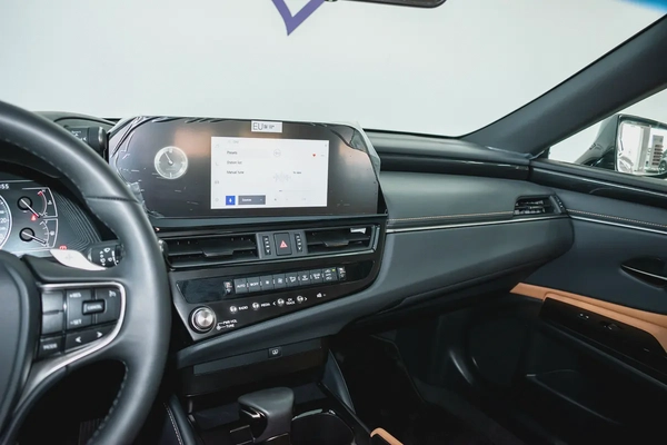 LEXUS WARRANTY UNTIL 2028 / 100,000KMS | GCC | 2.5L HYBRIB | 2400 PM