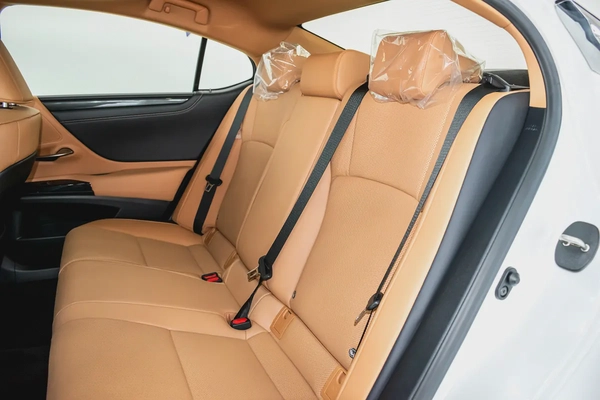 LEXUS WARRANTY UNTIL 2028 / 100,000KMS | GCC | 2.5L HYBRIB | 2400 PM