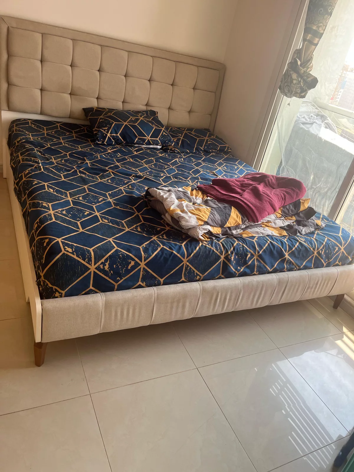 King size bed