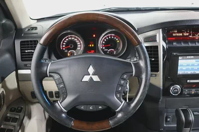 Mitsubishi Pajero GLS Top Line 2016 I GCC Specs I FREE ACCIDENTS I PERFECT CONDATION-11