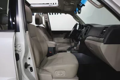 Mitsubishi Pajero GLS Top Line 2016 I GCC Specs I FREE ACCIDENTS I PERFECT CONDATION-17