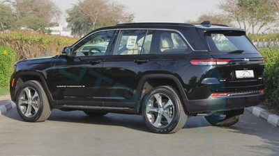 2025 JEEP GRAND CHEROKEE LIMITED PLUS LUXURY V6 3.6L 4X4 GCC With 3 Yrs or 60K Km Warranty-4