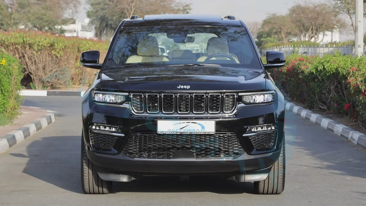 2025 JEEP GRAND CHEROKEE LIMITED PLUS LUXURY V6 3.6L 4X4 GCC With 3 Yrs or 60K Km Warranty-3-3