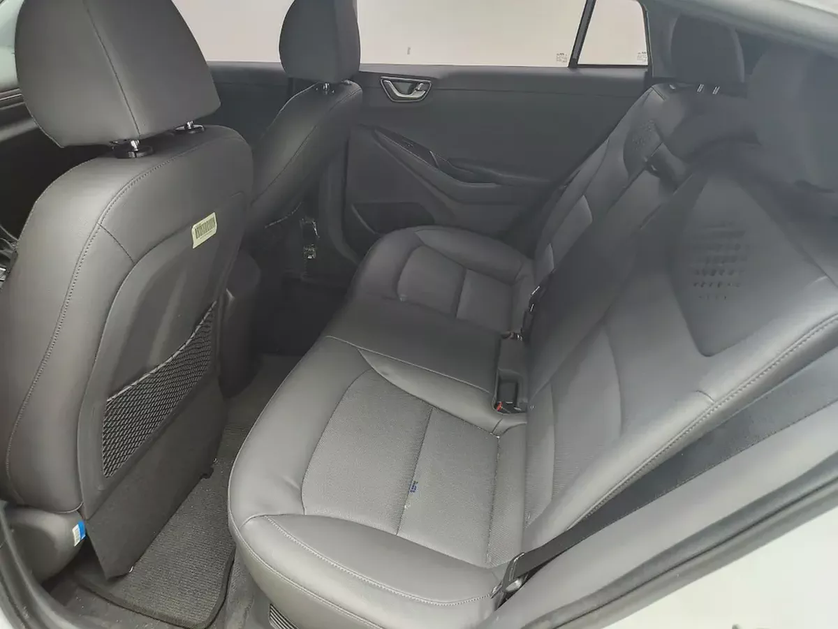 Hyundai Ioniq Hybrid 2020 - Korean Specs - Excellent Condition-14-14