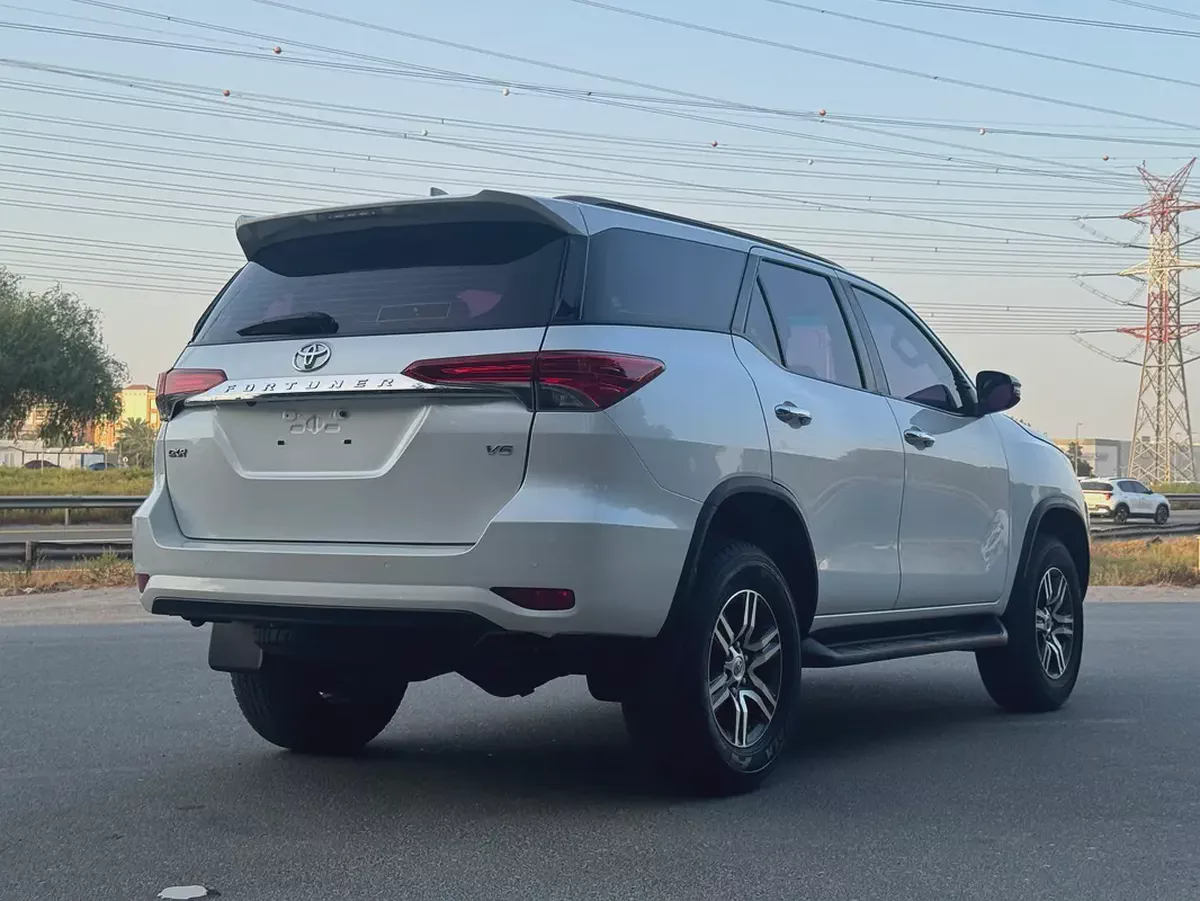 Toyota Fortuner GXR 2023 GCC Specs - Low Mileage-5-5