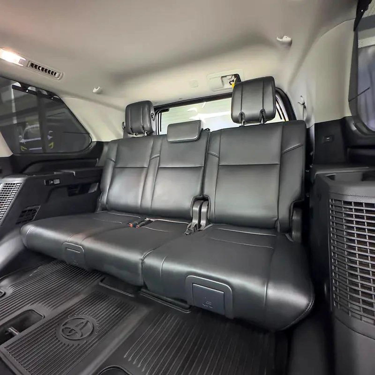 2025 Toyota Sequoia Limited hybrid-5-5
