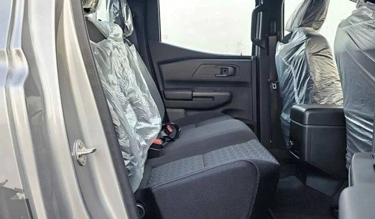 Mitsubishi L200 Mitsubishi L200 petrol 2.4L MY2026 FOR EXPORT ONLY-3-3