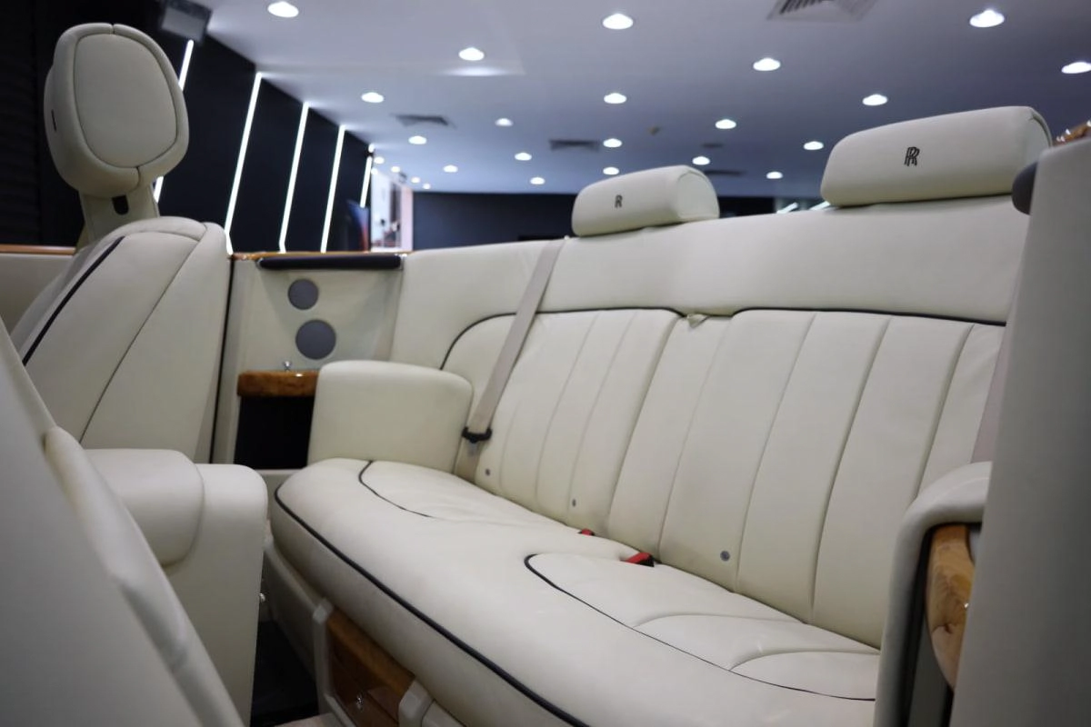 Rolls-Royce Phantom Drophead-7-7