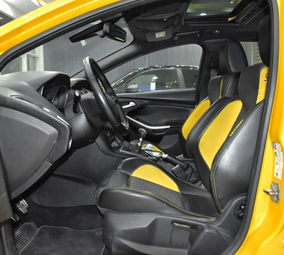 Ford Focus ST ( 2016 Model ) in Yellow Color GCC Specs-3