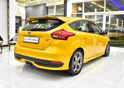 Ford Focus ST ( 2016 Model ) in Yellow Color GCC Specs-7