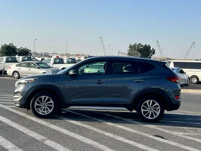 Hyundai Tucson GL 2018 Hyundai Tucson 2.0L V4 - AWD 4x4 - Rear Camera - Leather Seat-3